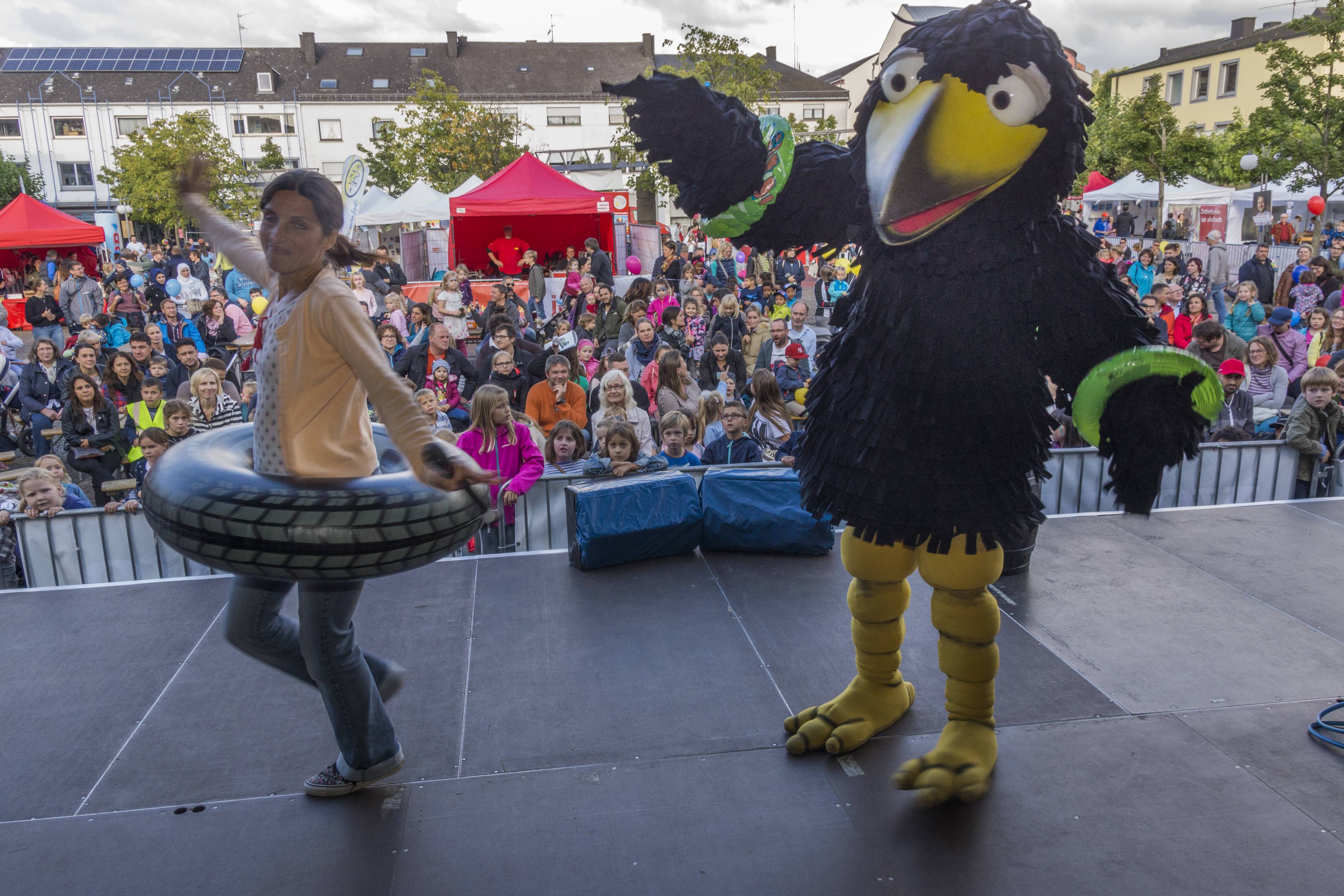 JuNetKo - Kinderfestival Konz 2017 - rund ums Rathaus - Rabe Rudi geht Schwimmen