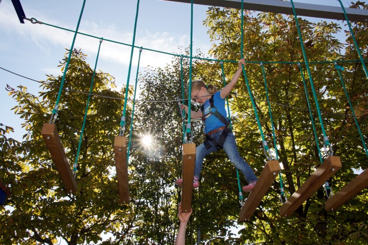 JuNetKo - Kinderfestival Konz 2015 - rund ums Rathaus - Kinder Hochseilgarten